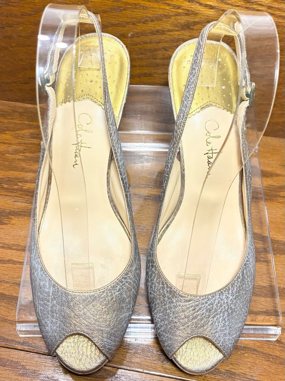 Y2K VTG Cole Haan Nike Air Gold Silver Crackled Leather Peep Toe Slingback Heels - Picture 8 of 14